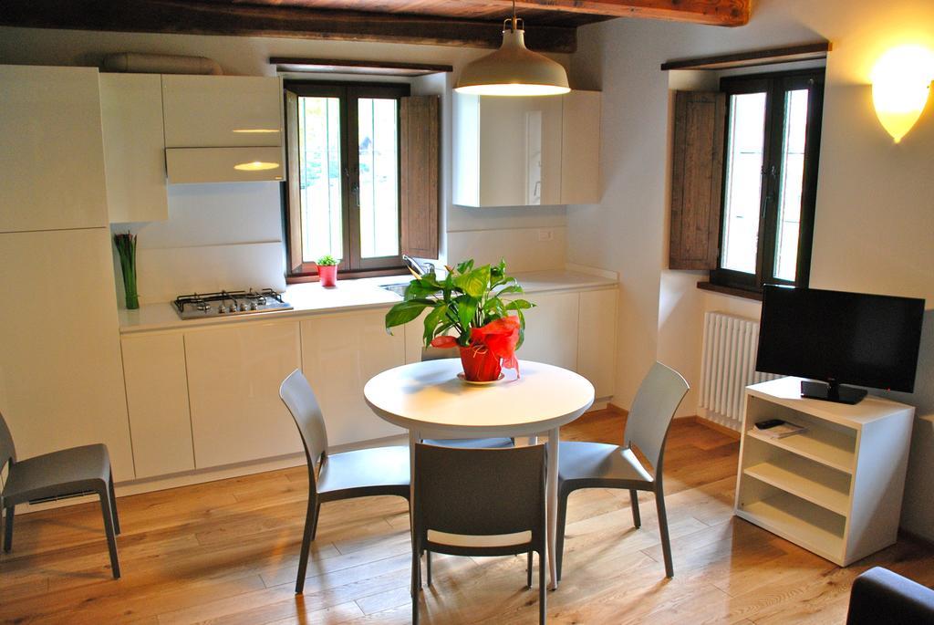 Il Borgo Antico Lejlighed Cadarese Eksteriør billede